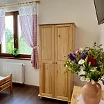 Nad Rybnikem Landsted Straškov