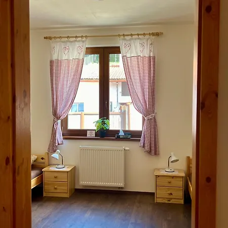 Nad Rybníkem