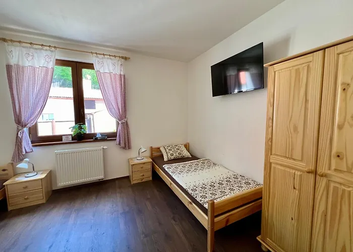 Nad Rybnikem Landsted Straškov